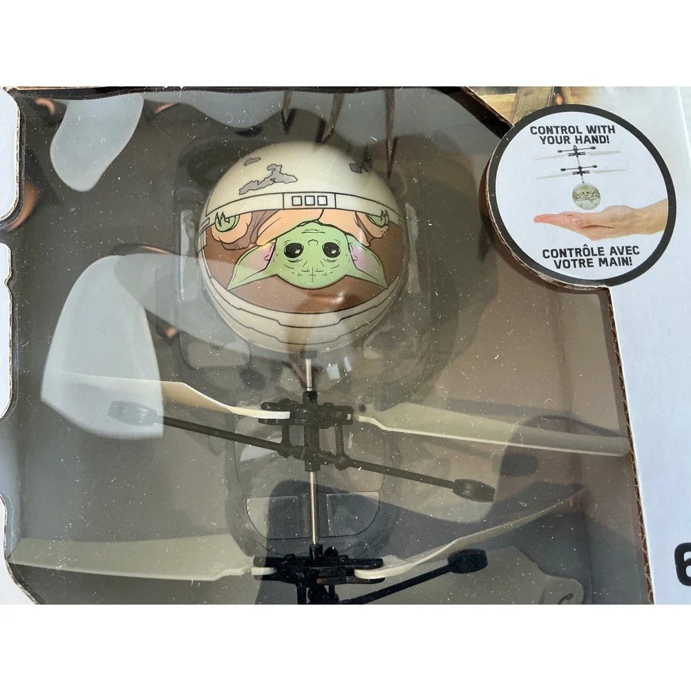 World Tech Toys Star Wars The Mandalorian The Child Motion Sensing IR Helicopter